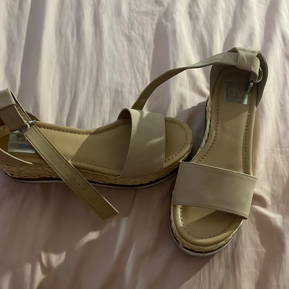 Dolce vita wedges